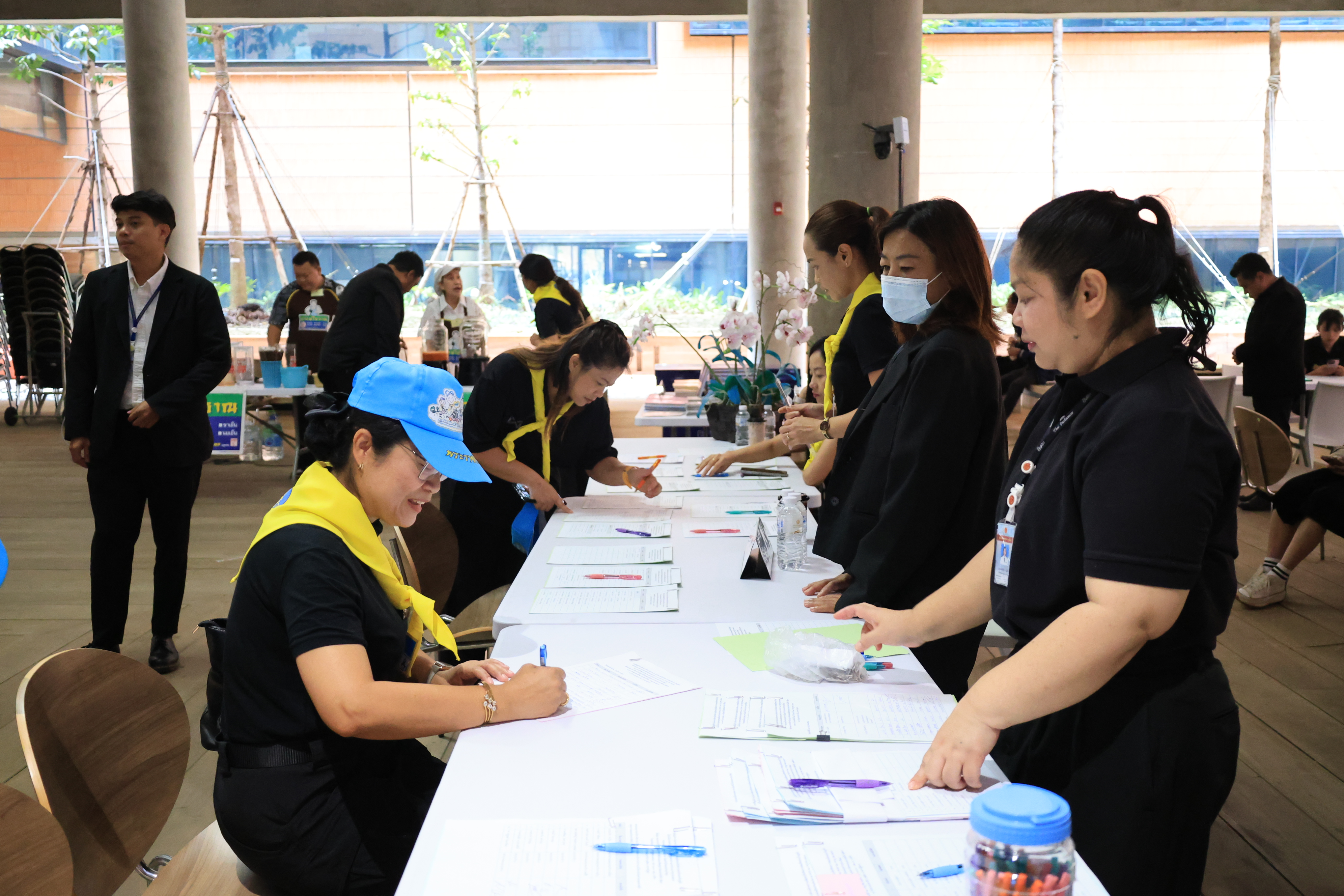 title - ส.ป.ก. ร่วมจัดงานนิทรรศการเฉลิมพระเกียรติพระบาทสมเด็จพระเจ้าอยู่หัว เนื่องในโอกาสมหามงคลเฉลิมพระชนมพรรษา 74 พรรษา 28 กรกฎาคม 2569 “ตามรอยเบื้องพระยุคลบาท น้อมสํานึกในพระมหากรุณาธิคุณ”